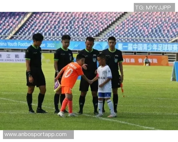 欧塞尔主席强调提升中国足球青少年比赛强度助力国际化发展